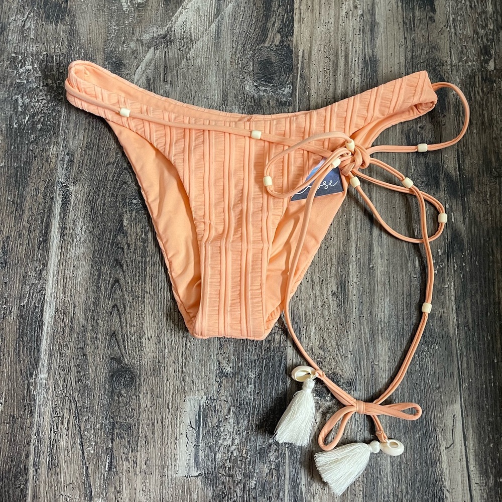 Isabella Rose bikini bottoms, NWT, size small